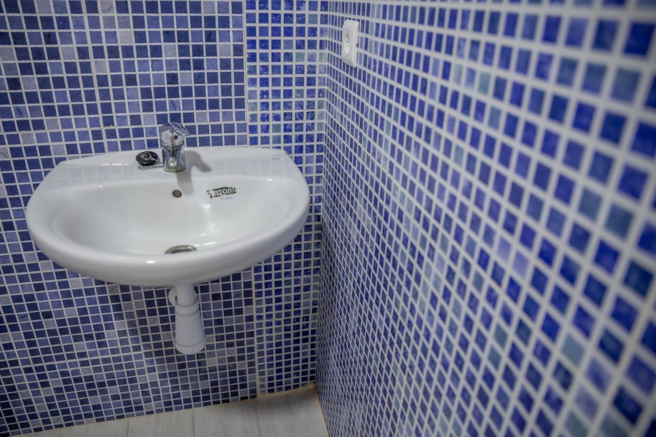 Albergue Rojo Plata Torremegía Exteriör bild